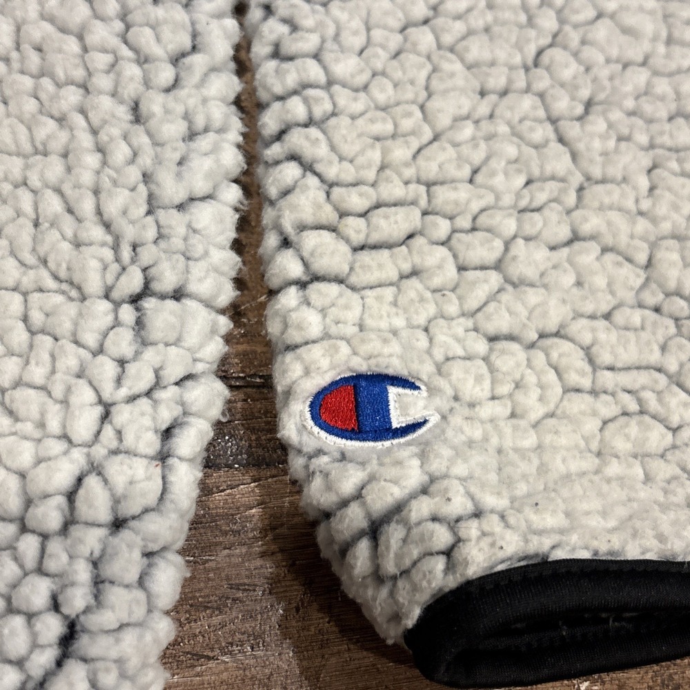 Champion Women's Fresno State Bulldogs NCAA Sherpa Full Zip Jacket Sizes S - Picture 5 of 9